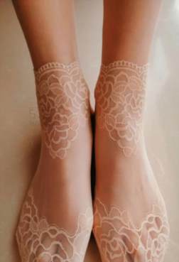 蕾丝短丝秀[<font color=red>8P</font>]