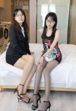 美女穿上高跟鞋[<font color=red>34P</font>]