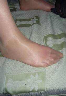 短裤配絲袜你怎么看？[<font color=red>5P</font>]