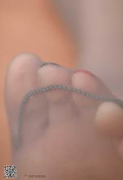 让你的腿长带着淡淡的性感[<font color=red>52P</font>]